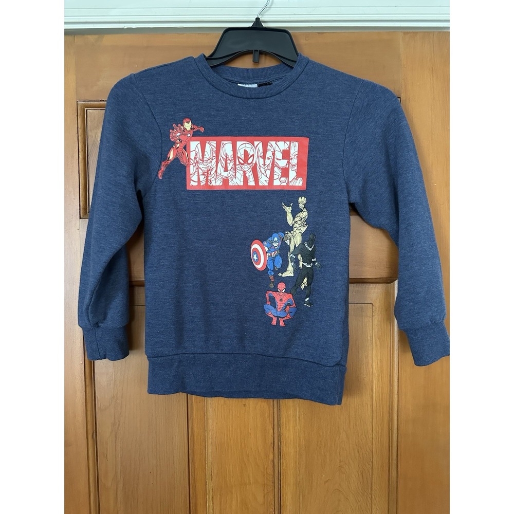 Boy's Marvel Pullover Sweater Size Medium Gently Used